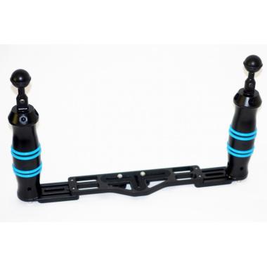 Staffa regolabile con impugnatura doppia